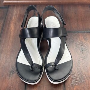 Franco Sarto Black and White Leather Slingback Toe-Ring Sandals